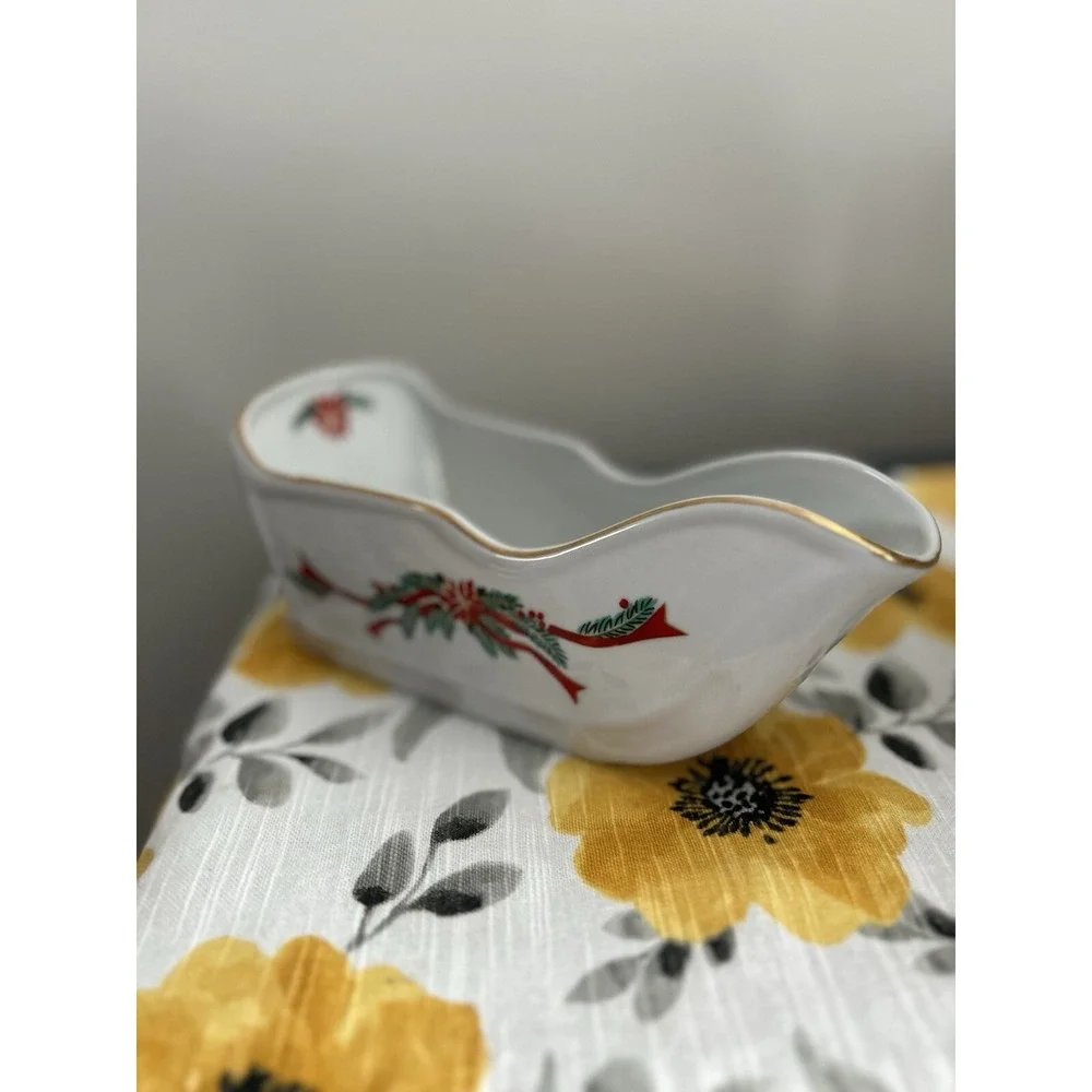 Vintage Poinsettia & Ribbons Tienshan Christmas Fine China  Sled‎ Gravy Boat